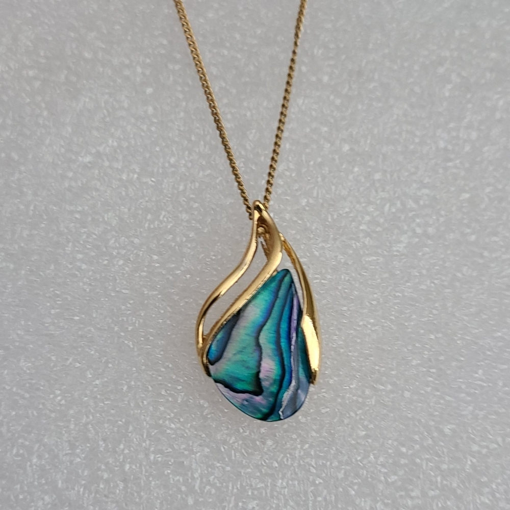 Vintage Xiomara Castra Gold Tone and Abalone Pendant on 24 Inch Gold-tone Chain - Picture 3 of 12